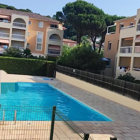 T2 Climatise Dans Calme * Cavalaire-sur-Mer